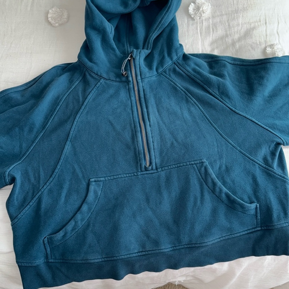 LULULEMON size m/l submarine scuba